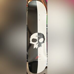 Jamie Thomas Zero Split Skull Skateboard Size 8.75